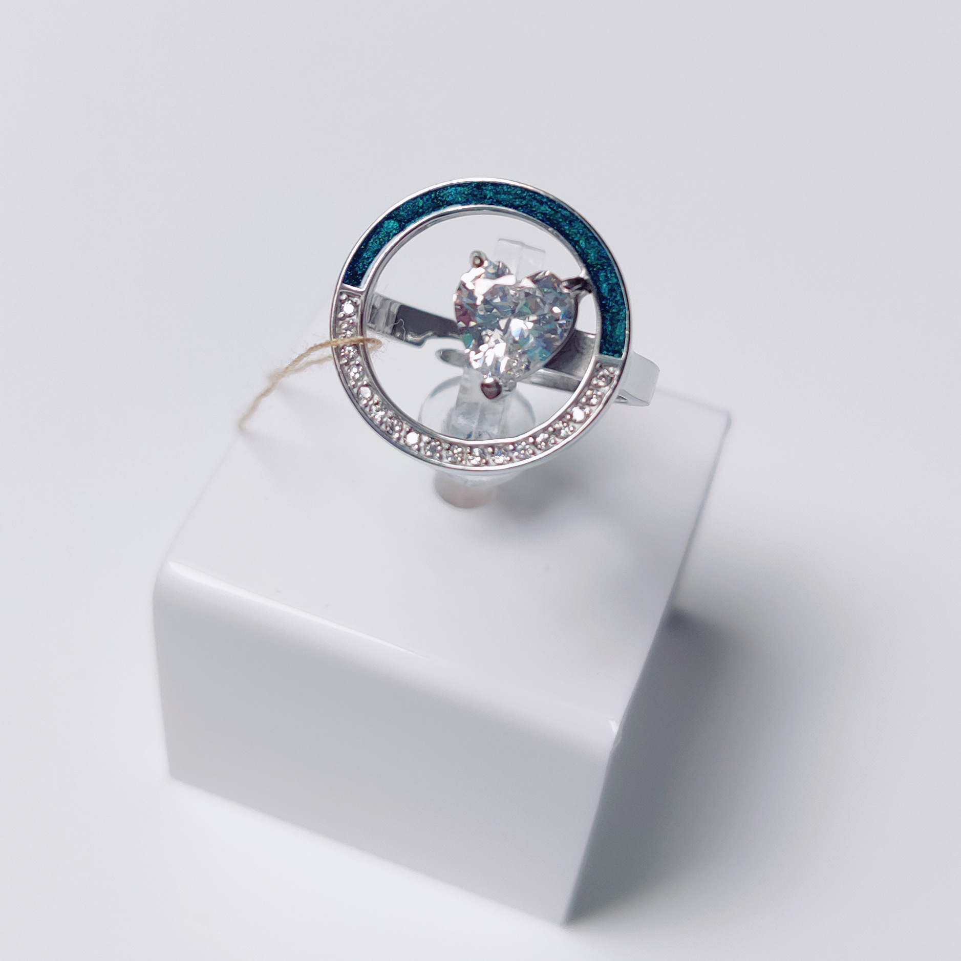 Ювелирное изделие - Бижутерное кольцо с фианитами в магазине Best-Gold 152648