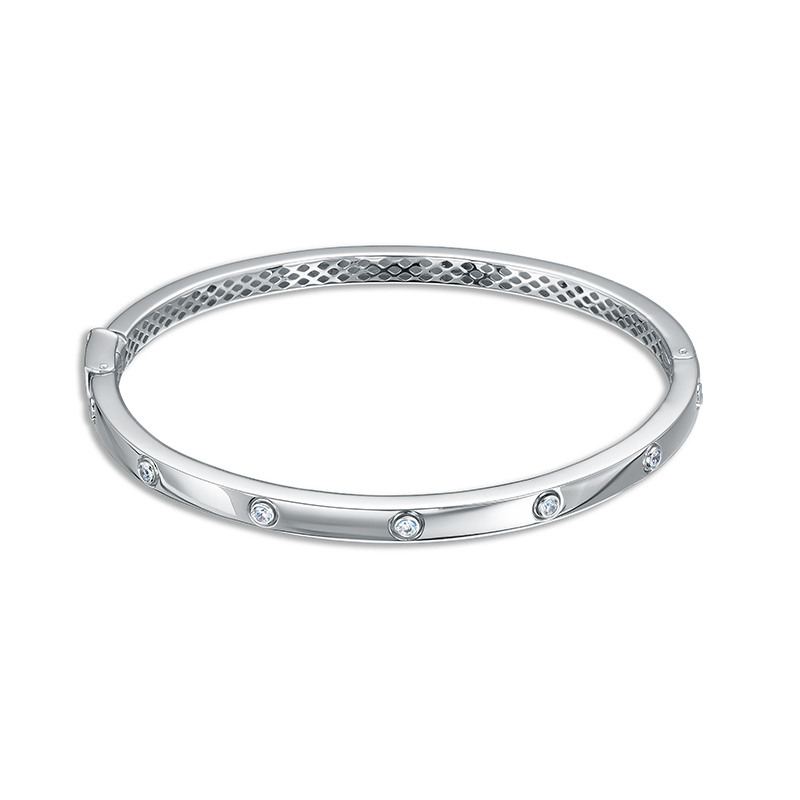 Браслет жесткий из белого золота с фианитами Ювелирное изделие - Браслет жесткий из белого золота с фианитами в магазине Best-Gold 152100