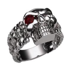 Ювелирное изделие - Кольцо из серебра с фианитами в магазине Best-Gold 021315