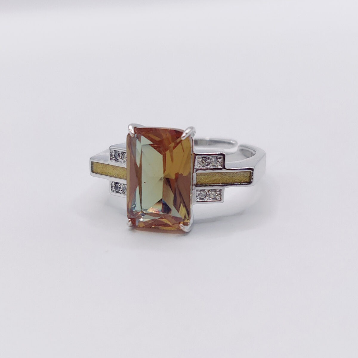 Ювелирное изделие - Бижутерное кольцо с фианитами в магазине Best-Gold 148942