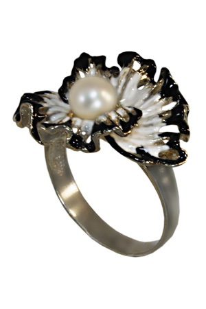 Ювелирное изделие - Кольцо из серебра с жемчугом в магазине Best-Gold 040680